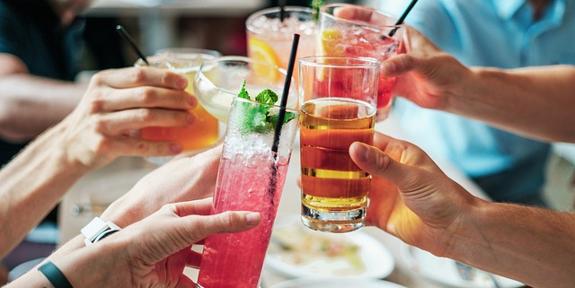 nutritionist explains a link between alcohol and hormones
